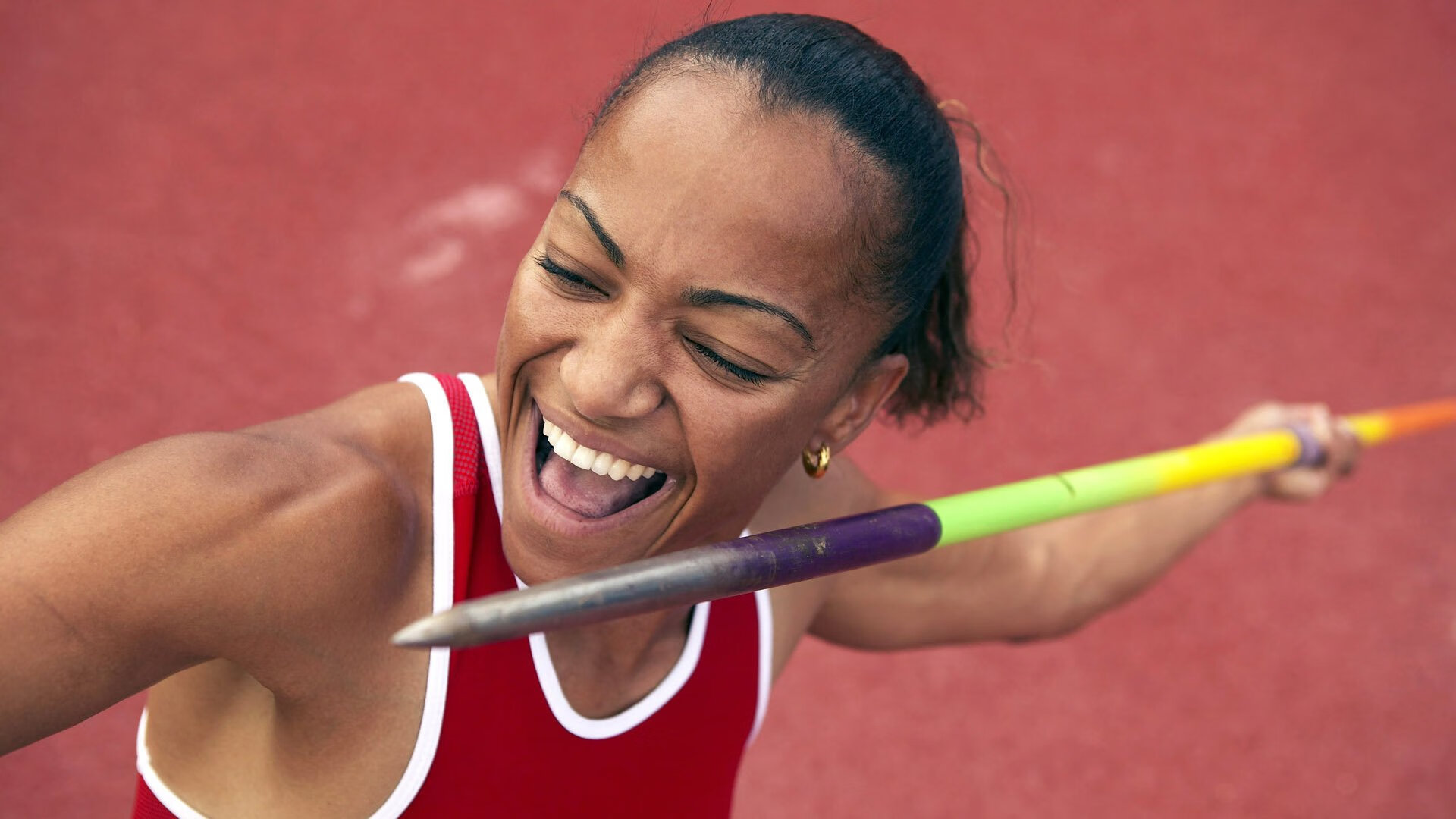 在对阵雄鹿的比赛中,库里展现“神射手”本色,四节投中9个三分,砍下44分!